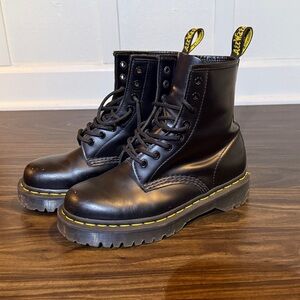 Dr. Martens Smooth Glossy Platform Black Lace-Up Women’s Boots Size 7